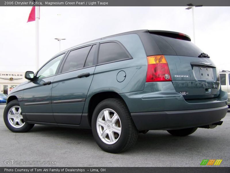 Magnesium Green Pearl / Light Taupe 2006 Chrysler Pacifica