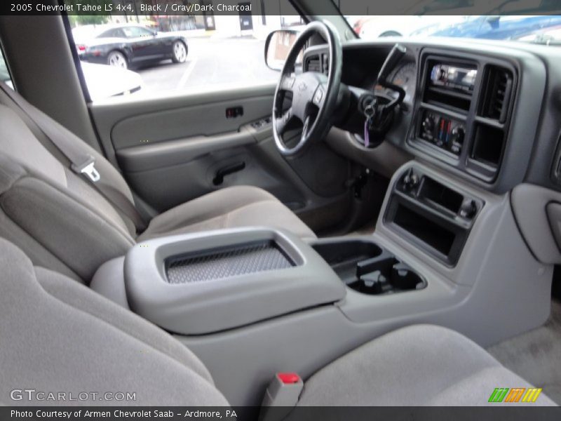 Black / Gray/Dark Charcoal 2005 Chevrolet Tahoe LS 4x4