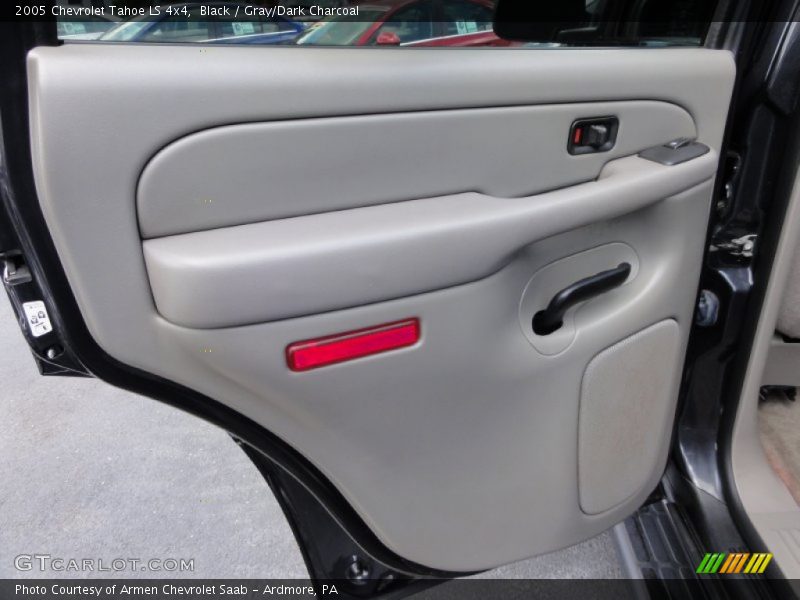 Black / Gray/Dark Charcoal 2005 Chevrolet Tahoe LS 4x4