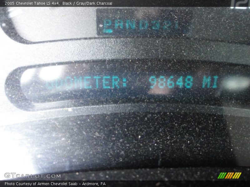 Black / Gray/Dark Charcoal 2005 Chevrolet Tahoe LS 4x4