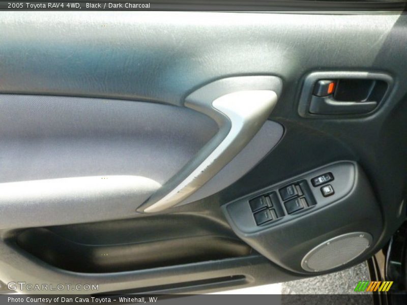 Black / Dark Charcoal 2005 Toyota RAV4 4WD