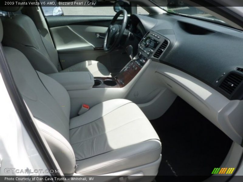 Blizzard Pearl / Gray 2009 Toyota Venza V6 AWD