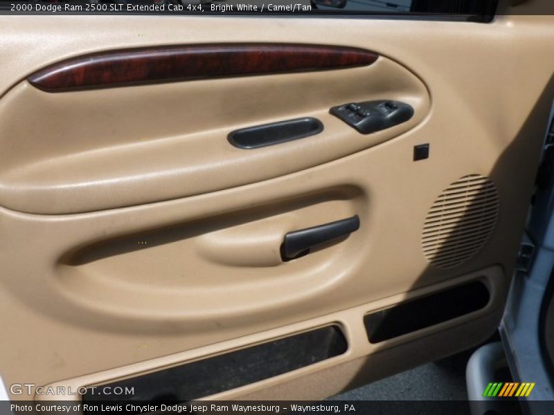 Bright White / Camel/Tan 2000 Dodge Ram 2500 SLT Extended Cab 4x4