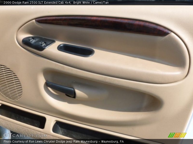 Bright White / Camel/Tan 2000 Dodge Ram 2500 SLT Extended Cab 4x4