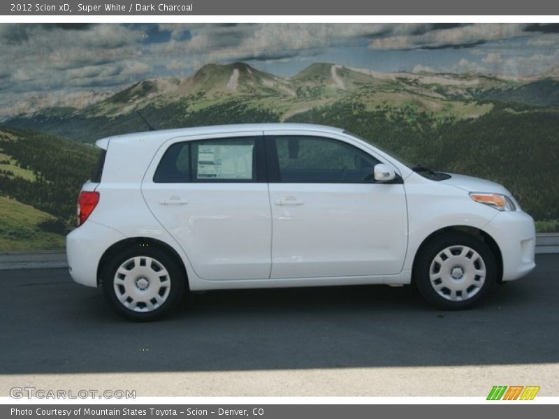 Super White / Dark Charcoal 2012 Scion xD