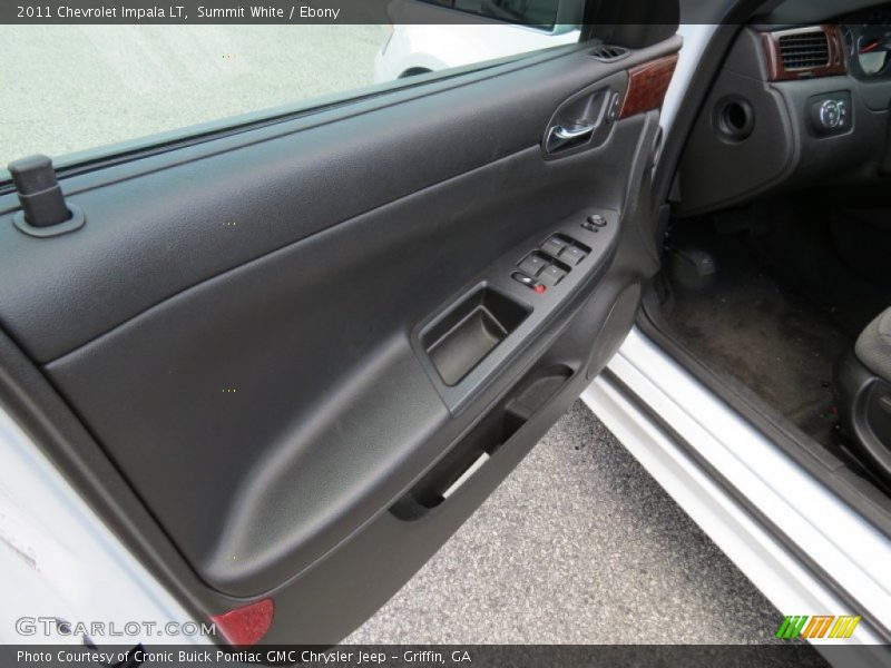 Summit White / Ebony 2011 Chevrolet Impala LT
