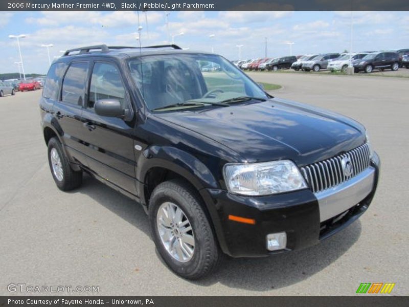 Front 3/4 View of 2006 Mariner Premier 4WD