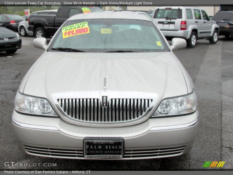 Silver Birch Metallic / Dark Stone/Medium Light Stone 2004 Lincoln Town Car Executive