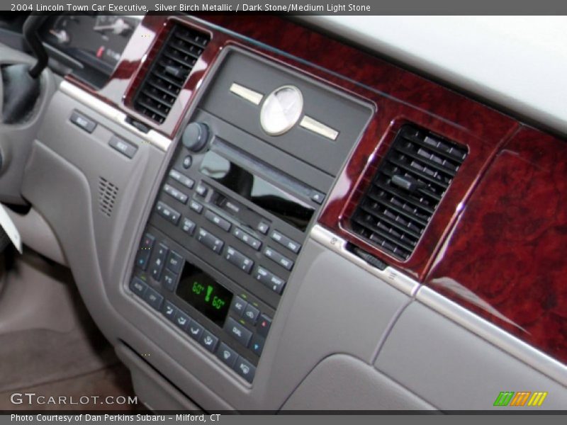 Silver Birch Metallic / Dark Stone/Medium Light Stone 2004 Lincoln Town Car Executive