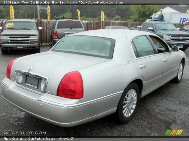 Silver Birch Metallic / Dark Stone/Medium Light Stone 2004 Lincoln Town Car Executive