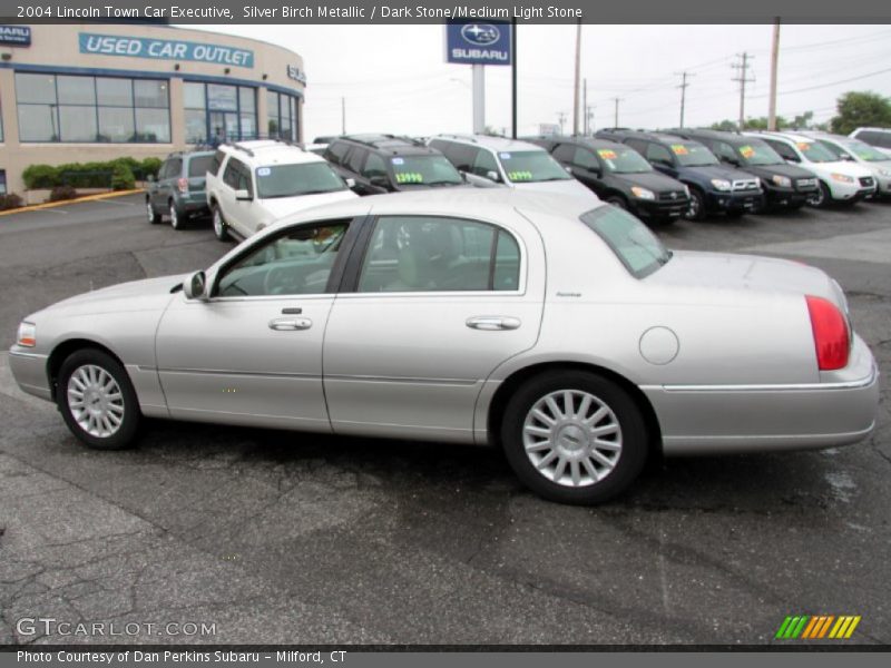 Silver Birch Metallic / Dark Stone/Medium Light Stone 2004 Lincoln Town Car Executive