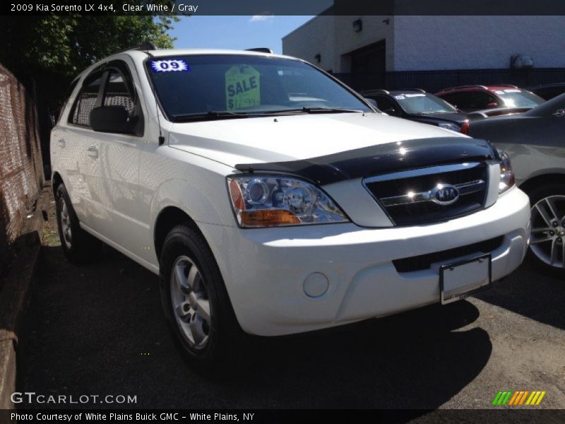 Clear White / Gray 2009 Kia Sorento LX 4x4