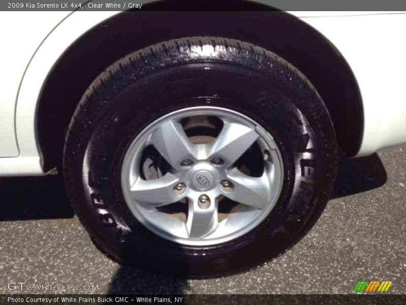 Clear White / Gray 2009 Kia Sorento LX 4x4