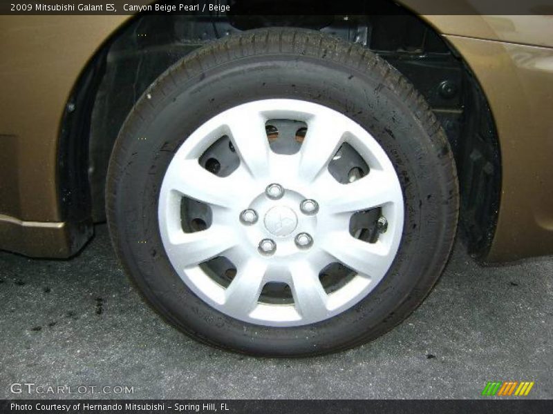 Canyon Beige Pearl / Beige 2009 Mitsubishi Galant ES