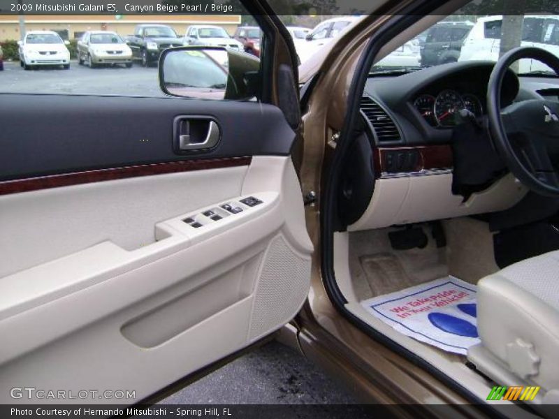 Canyon Beige Pearl / Beige 2009 Mitsubishi Galant ES