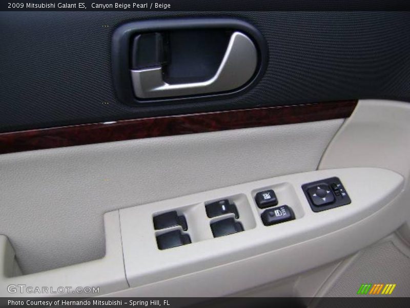 Canyon Beige Pearl / Beige 2009 Mitsubishi Galant ES