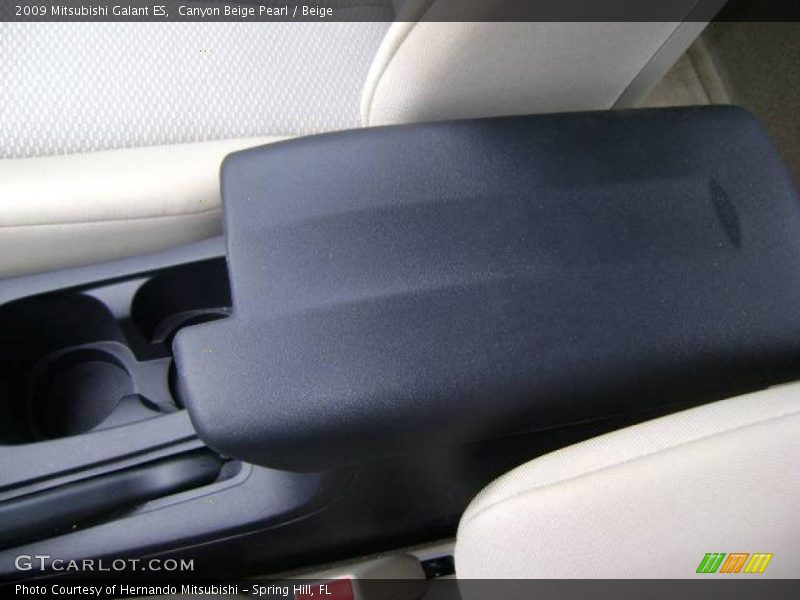 Canyon Beige Pearl / Beige 2009 Mitsubishi Galant ES