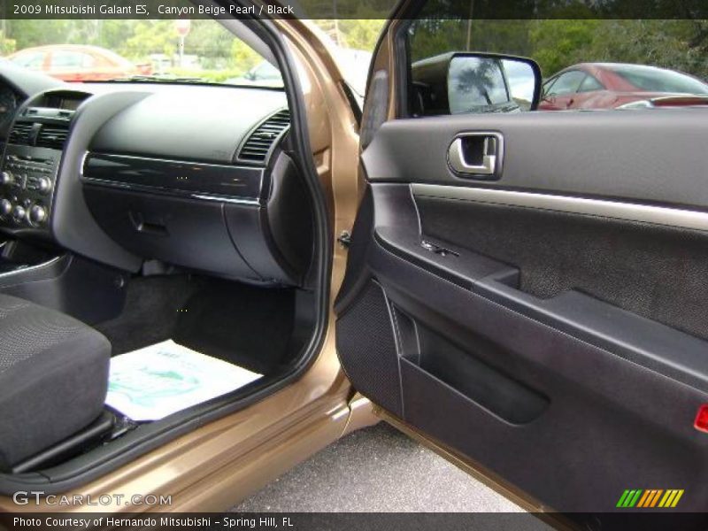 Canyon Beige Pearl / Black 2009 Mitsubishi Galant ES