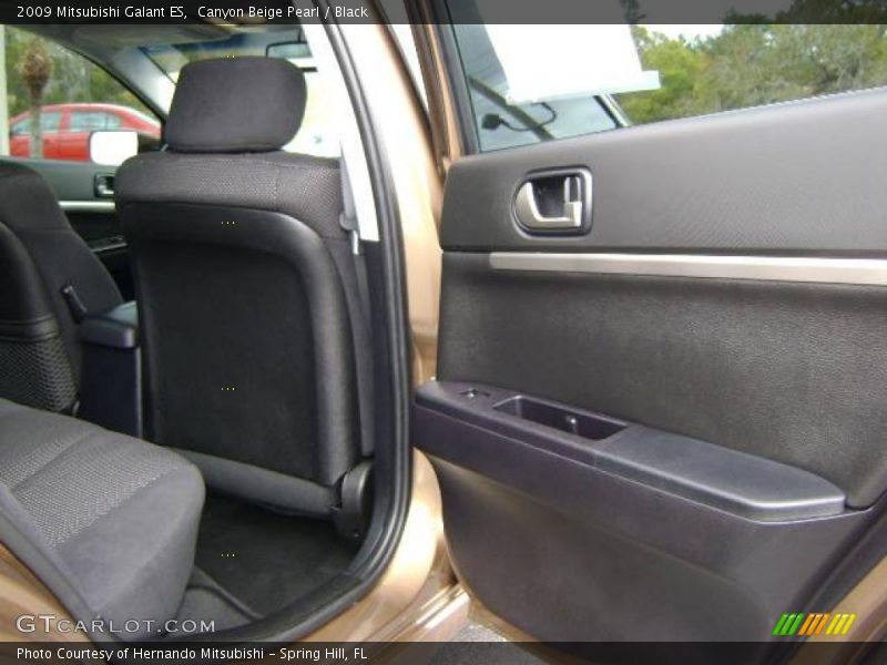 Canyon Beige Pearl / Black 2009 Mitsubishi Galant ES
