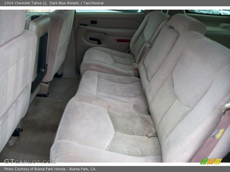 Dark Blue Metallic / Tan/Neutral 2004 Chevrolet Tahoe LS