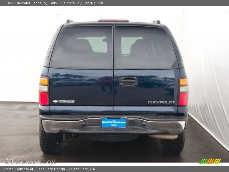 Dark Blue Metallic / Tan/Neutral 2004 Chevrolet Tahoe LS