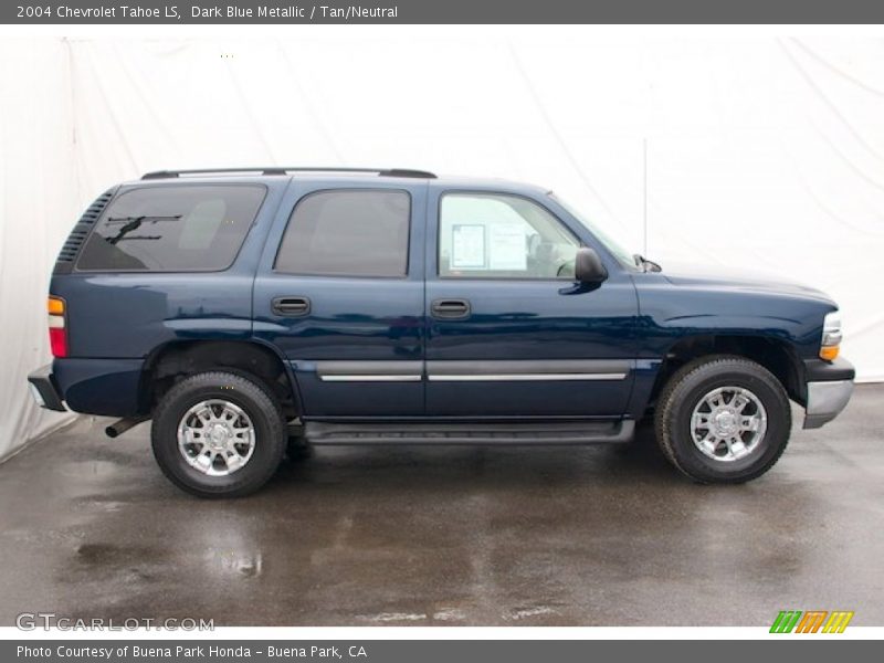 Dark Blue Metallic / Tan/Neutral 2004 Chevrolet Tahoe LS