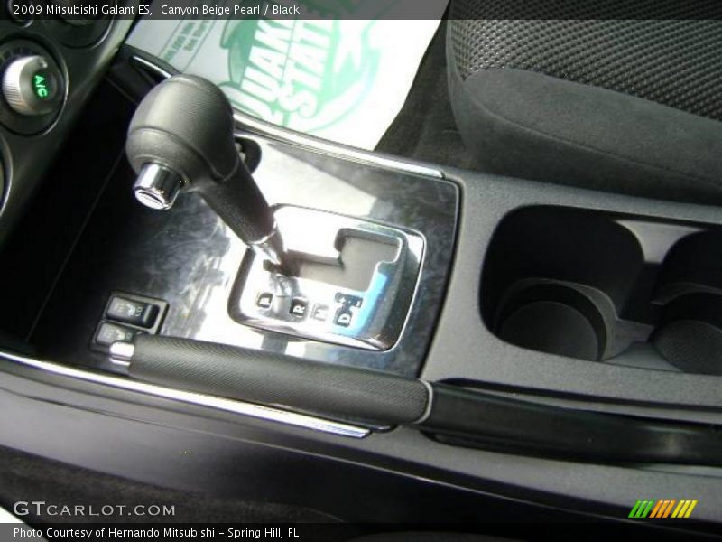Canyon Beige Pearl / Black 2009 Mitsubishi Galant ES