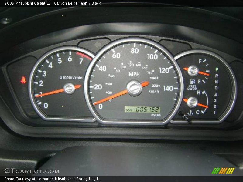 Canyon Beige Pearl / Black 2009 Mitsubishi Galant ES