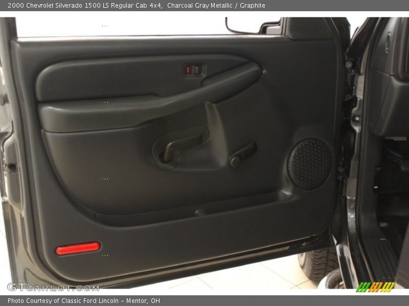 Charcoal Gray Metallic / Graphite 2000 Chevrolet Silverado 1500 LS Regular Cab 4x4