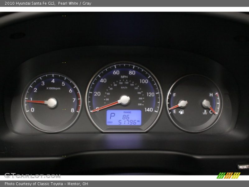 Pearl White / Gray 2010 Hyundai Santa Fe GLS