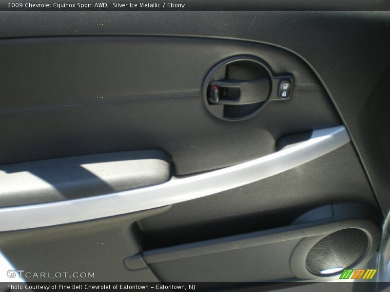 Silver Ice Metallic / Ebony 2009 Chevrolet Equinox Sport AWD