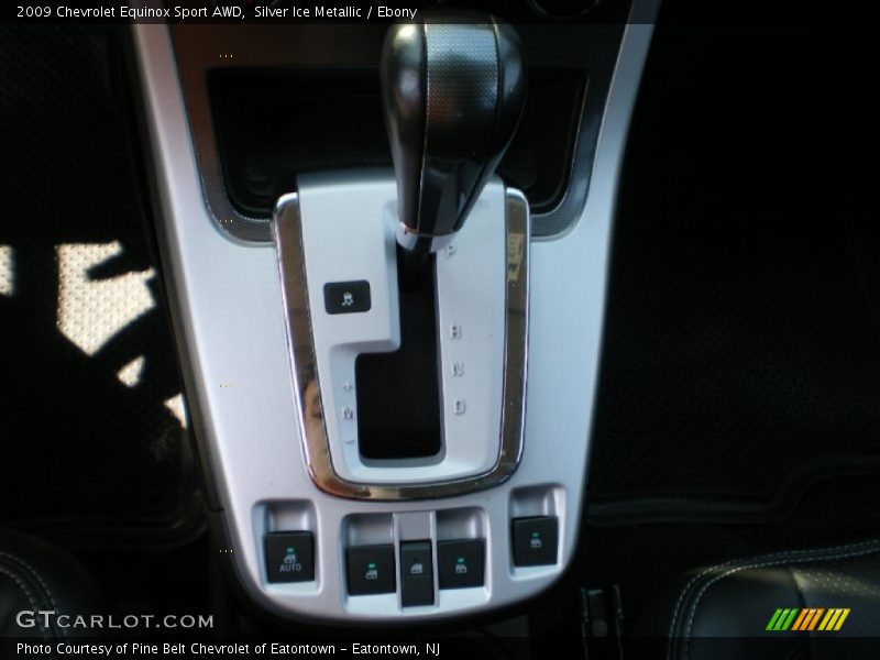 Silver Ice Metallic / Ebony 2009 Chevrolet Equinox Sport AWD
