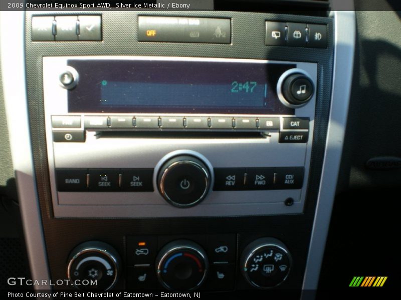 Silver Ice Metallic / Ebony 2009 Chevrolet Equinox Sport AWD