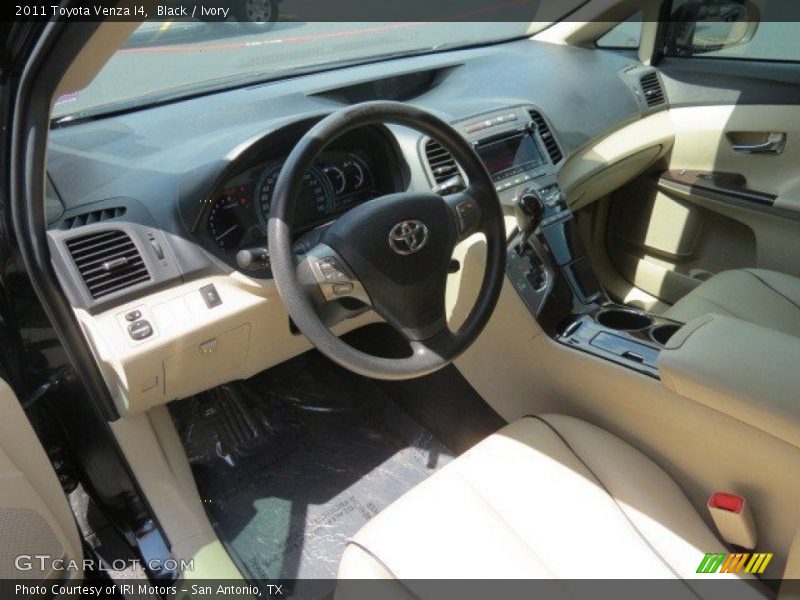 Black / Ivory 2011 Toyota Venza I4