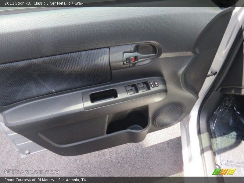 Classic Silver Metallic / Gray 2011 Scion xB