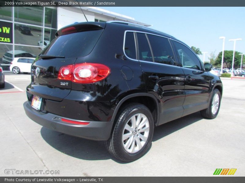 Deep Black Metallic / Sandstone 2009 Volkswagen Tiguan SE