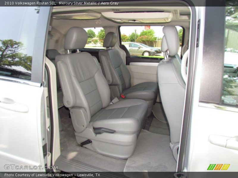 Mercury Silver Metallic / Aero Gray 2010 Volkswagen Routan SEL