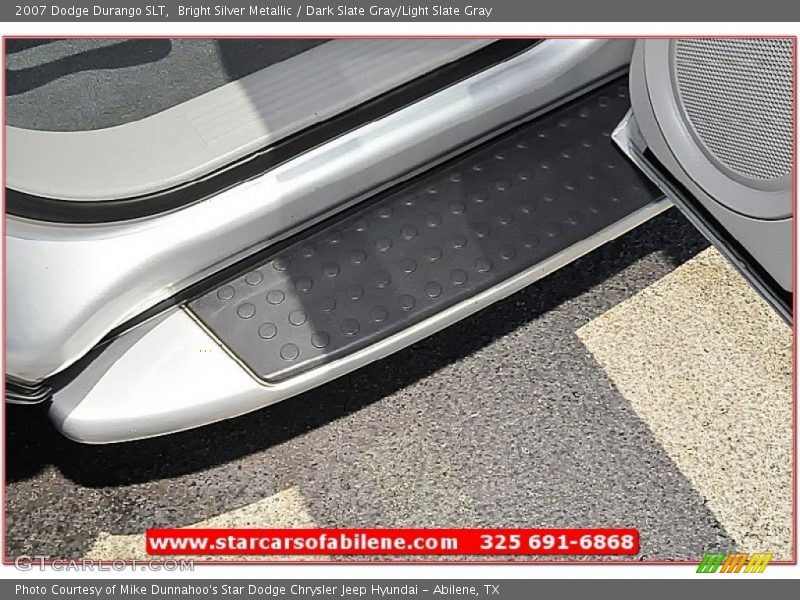 Bright Silver Metallic / Dark Slate Gray/Light Slate Gray 2007 Dodge Durango SLT