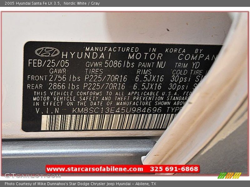 Nordic White / Gray 2005 Hyundai Santa Fe LX 3.5