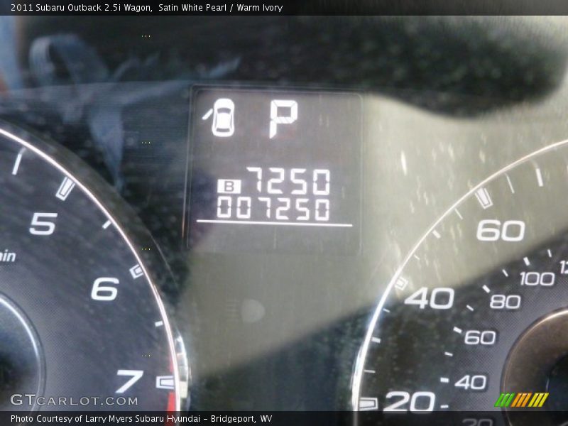 Satin White Pearl / Warm Ivory 2011 Subaru Outback 2.5i Wagon