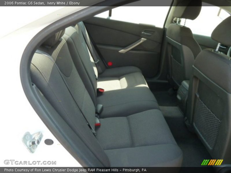 Ivory White / Ebony 2006 Pontiac G6 Sedan