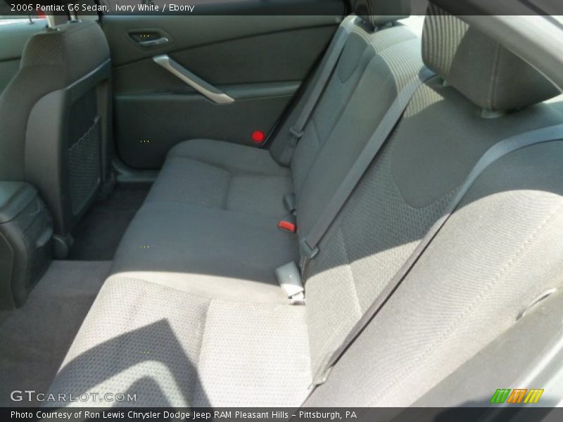 Ivory White / Ebony 2006 Pontiac G6 Sedan