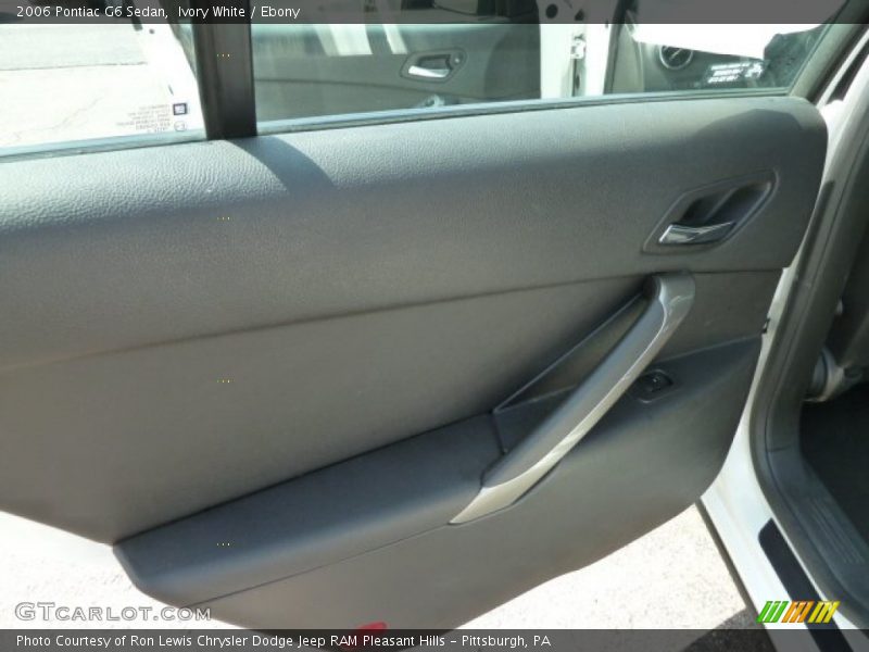 Ivory White / Ebony 2006 Pontiac G6 Sedan