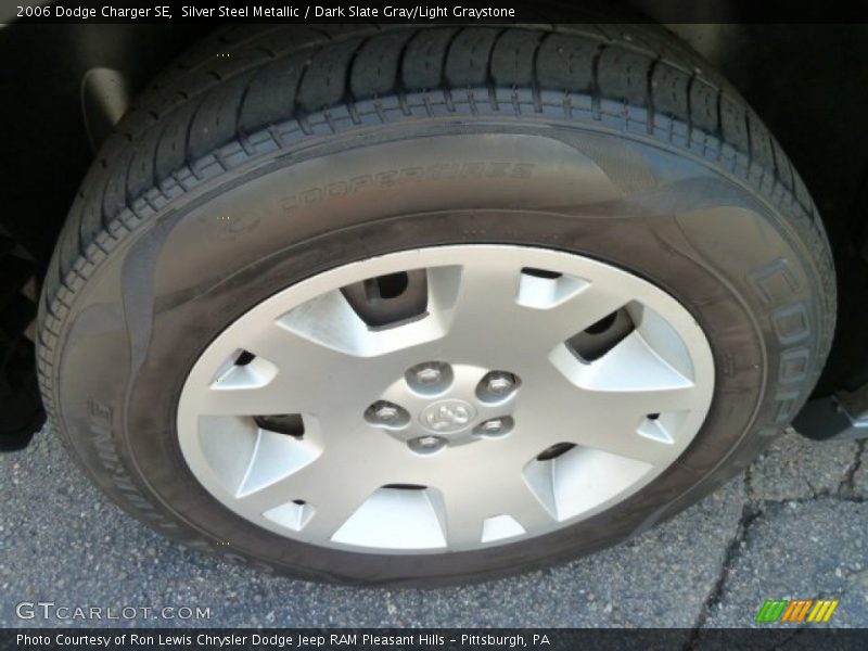 Silver Steel Metallic / Dark Slate Gray/Light Graystone 2006 Dodge Charger SE