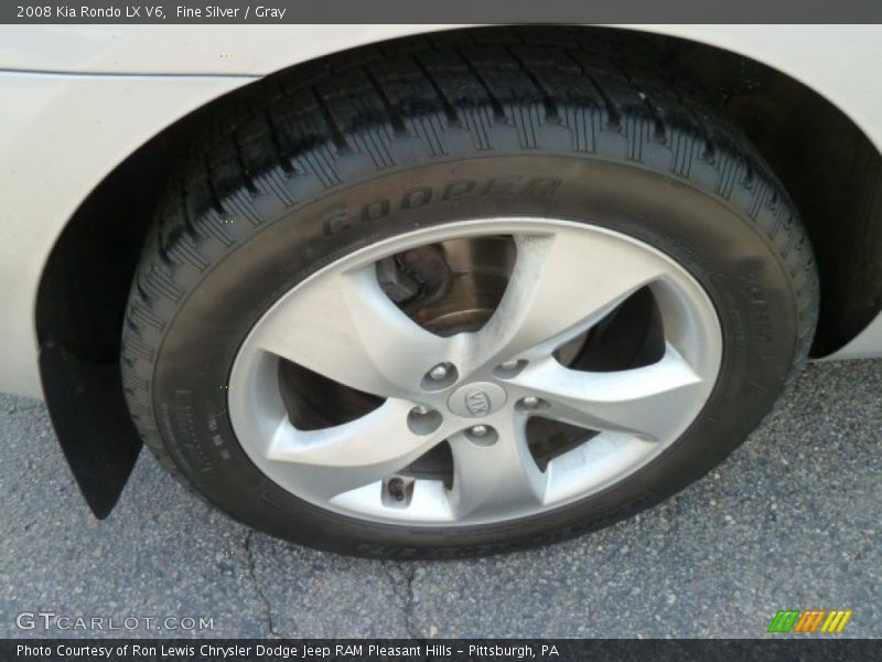 Fine Silver / Gray 2008 Kia Rondo LX V6