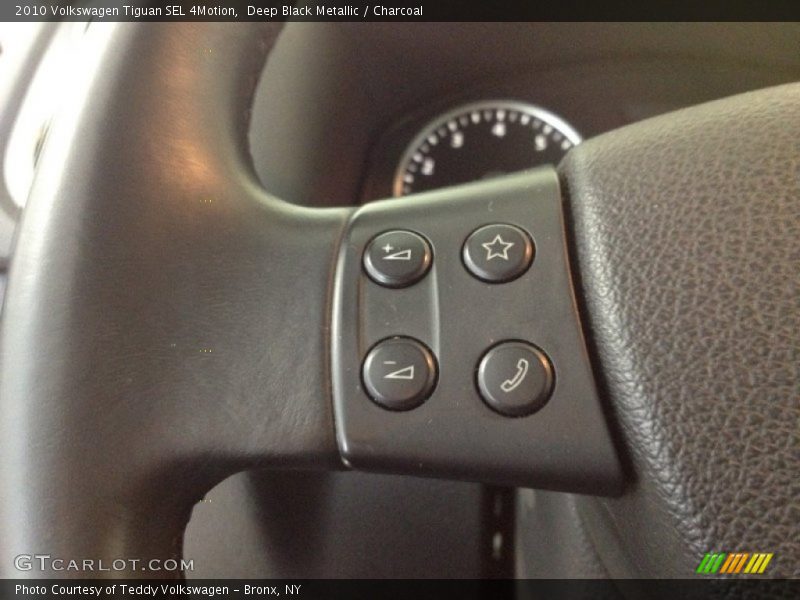 Deep Black Metallic / Charcoal 2010 Volkswagen Tiguan SEL 4Motion