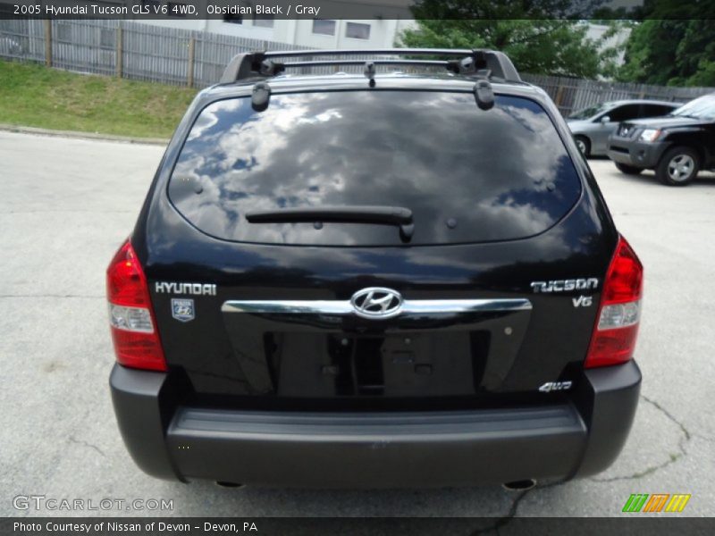 Obsidian Black / Gray 2005 Hyundai Tucson GLS V6 4WD