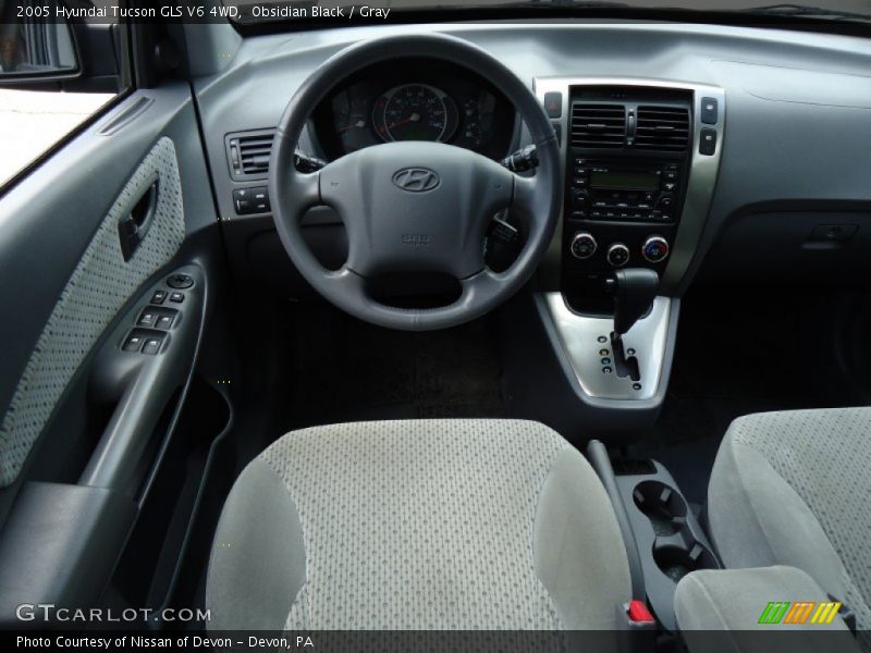 Obsidian Black / Gray 2005 Hyundai Tucson GLS V6 4WD