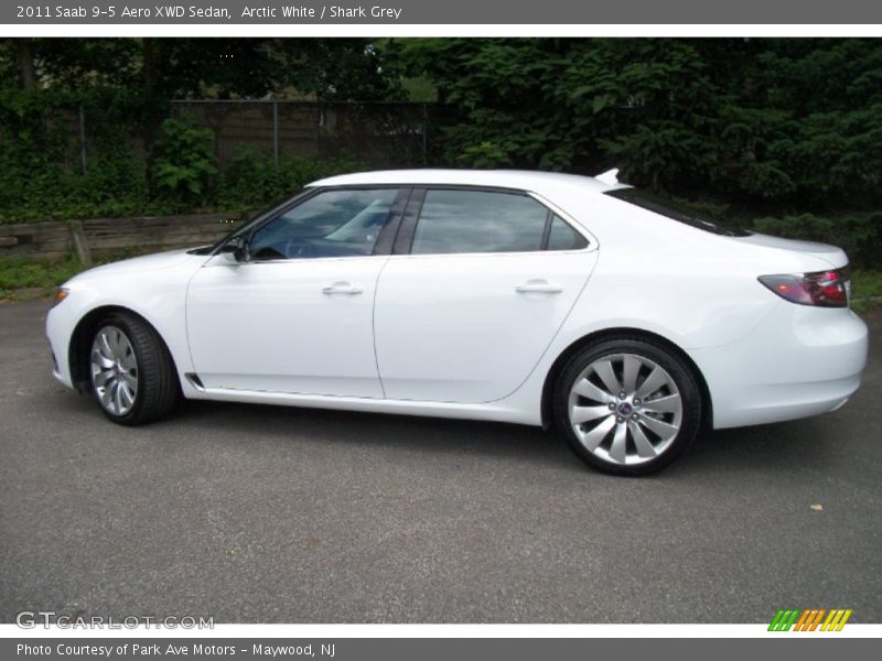 Arctic White / Shark Grey 2011 Saab 9-5 Aero XWD Sedan