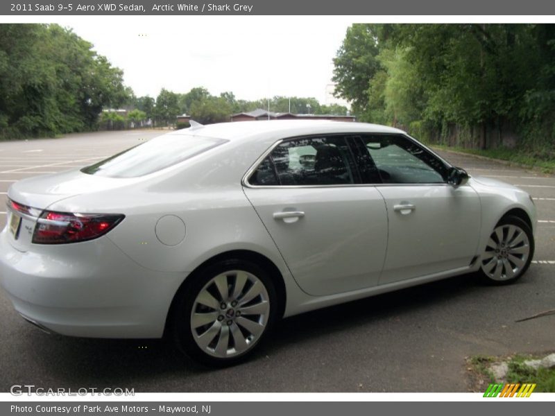 Arctic White / Shark Grey 2011 Saab 9-5 Aero XWD Sedan